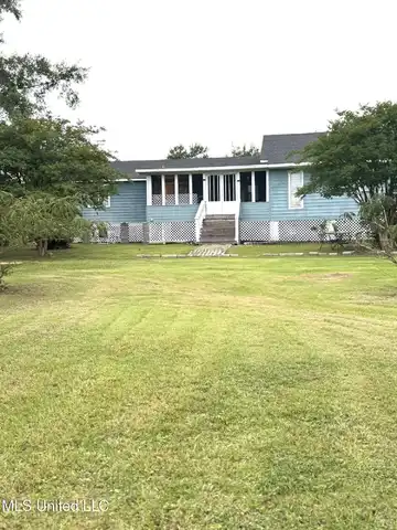 9011 William Road, Pass Christian, MS 39571