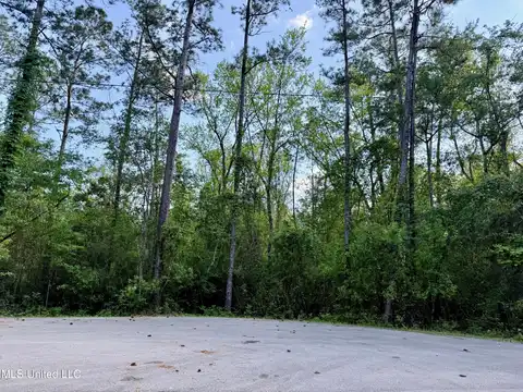 6318 Banyan Place, Diamondhead, MS 39525