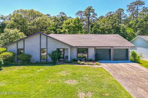 419 Cove Drive, Biloxi, MS 39531