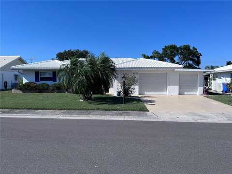 4413 LAKEWOOD AVENUE, BRADENTON, FL 34208