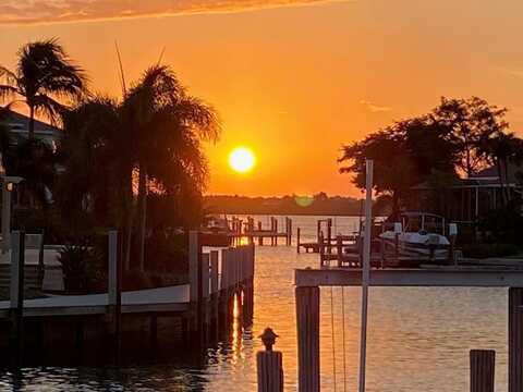 1104 GAYER WAY, Marco Island, FL 34145