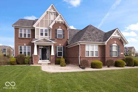 1243 Colinbrook Circle, Greenwood, IN 46143