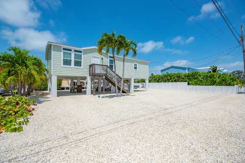 17287 Cayman Drive, Sugarloaf Key, FL 33042