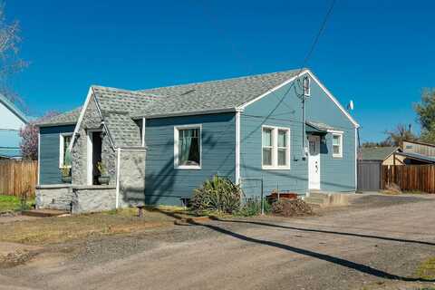 167 NW 7th Street, Prineville, OR 97754