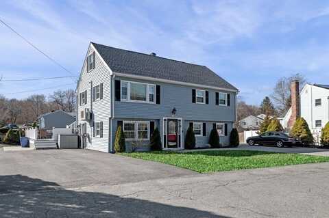 2 Finch Ln, Gloucester, MA 01930