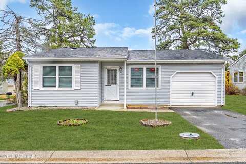 35 Churchill Road, Whiting, NJ 08759