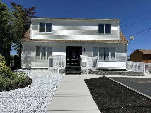 3466 Bergen Avenue, Toms River, NJ 08753
