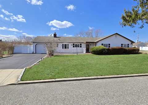 48 Bellwood Avenue, South Setauket, NY 11720