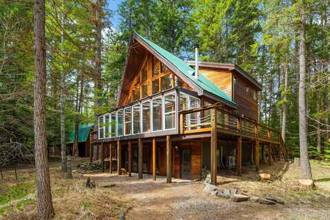 682 Schoolhouse Lake Road, Troy, MT 59935