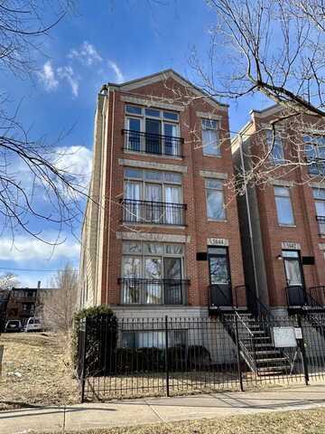 5644 S Prairie Avenue, Chicago, IL 60637