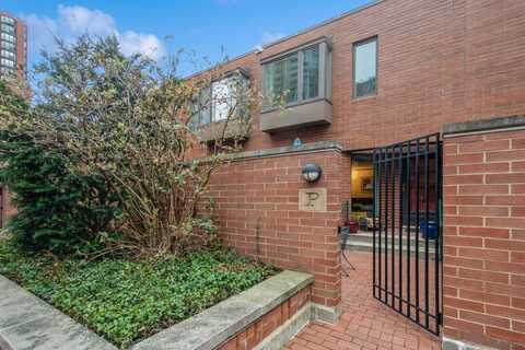 801 S PLYMOUTH Court, Chicago, IL 60605