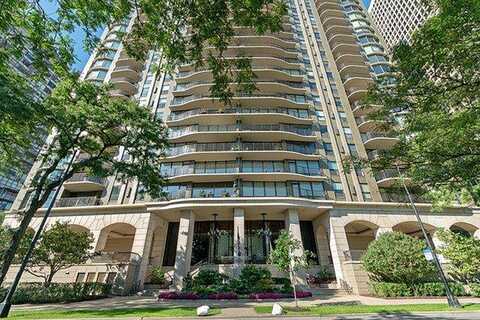 1040 N LAKE SHORE Drive, Chicago, IL 60611