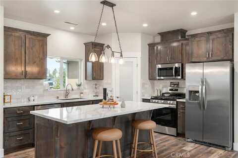1924 Crandall Way, Paradise, CA 95969