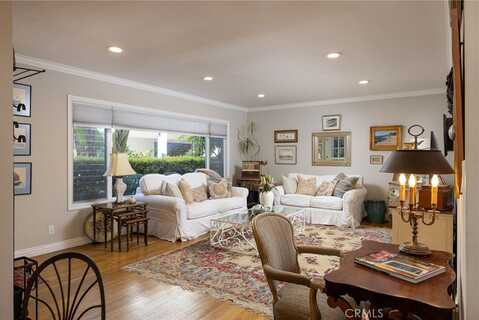 255 Cypress Drive, Laguna Beach, CA 92651