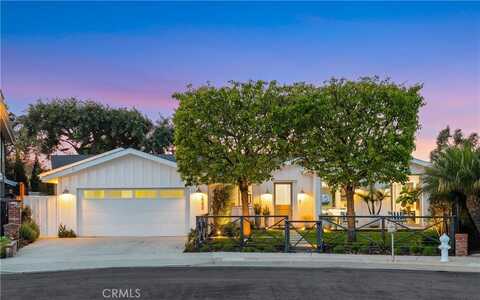 223 Robinhood Place, Costa Mesa, CA 92627