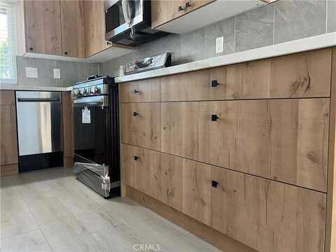 7561 Donna Avenue, Reseda, CA 91335