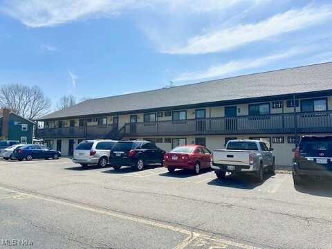 1360 Melanie unit: 16, Uniontown, OH 44685