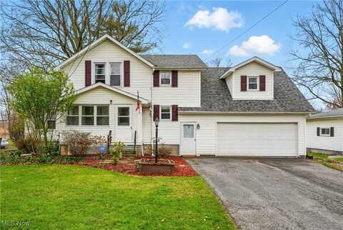 229 Rosegarden Drive NE, Warren, OH 44484
