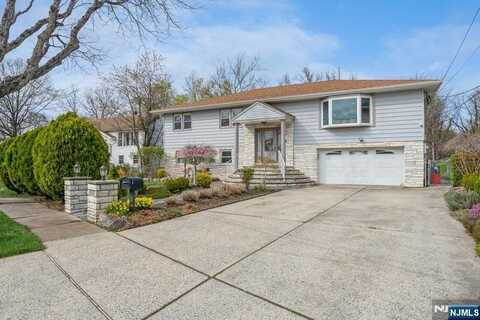 71 Ray Avenue, Leonia, NJ 07605