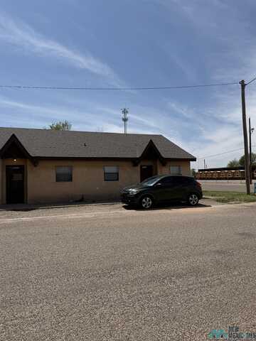 121-123 N E Avenue, Portales, NM 88130