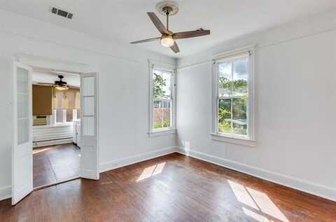 8133 GREEN Street, New Orleans, LA 70118