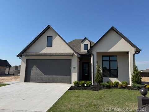 3608 W Laredo Street, Broken Arrow, OK 74012