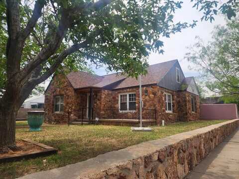 921 Dotsy Ave, Odessa, TX 79763