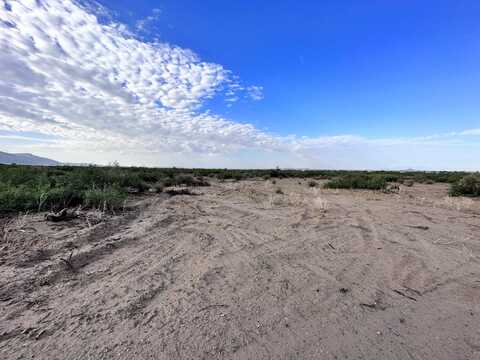 49 Flor de Campo, Alamogordo, NM 88310