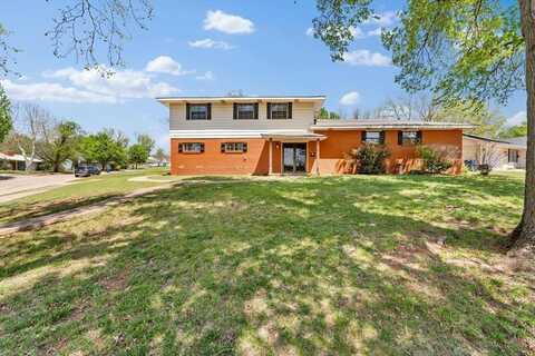 902 Walnut Court, Guthrie, OK 73044
