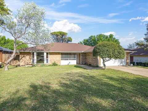224 Lansford Drive, Benbrook, TX 76126