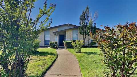 2100 Chatsworth Road, Carrollton, TX 75007