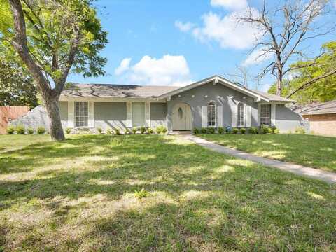 1231 Springbrook Circle, DeSoto, TX 75115
