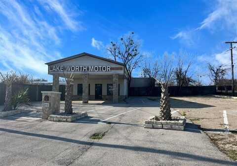 5715 Azle Avenue, Sansom Park, TX 76114