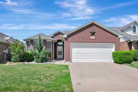 3921 Old Richwood Lane, Fort Worth, TX 76244