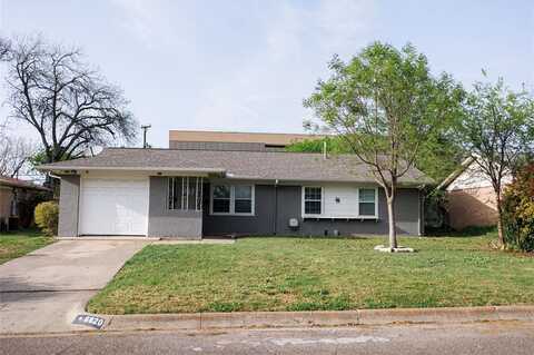 8820 Guadalupe Road, Fort Worth, TX 76116