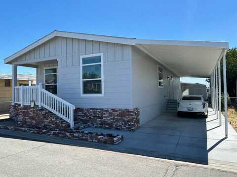 17333 Valley Blvd., Fontana, CA 92335