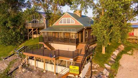120 SE Lake Drive, Estelline, SD 57234