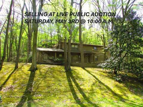 732 Woodgreen Lane, Kingsport, TN 37660