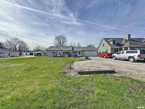 1207 W 53RD Street, Davenport, IA 52806