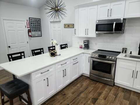 6395 CHEROKEE TRAIL, Tobyhanna, PA 18466