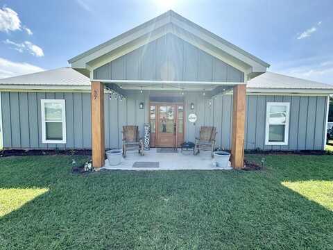 37 Theodore Dr, Poplarville, MS 39470