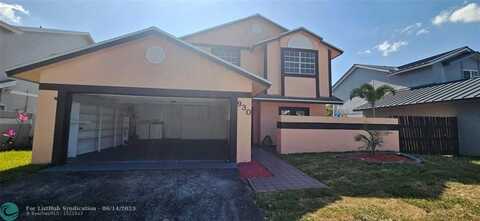 930 SW 99th Ave, Pembroke Pines, FL 33025