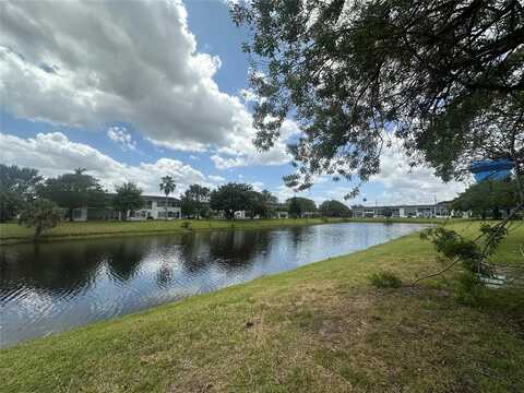 492 Tilford W, Deerfield Beach, FL 33442
