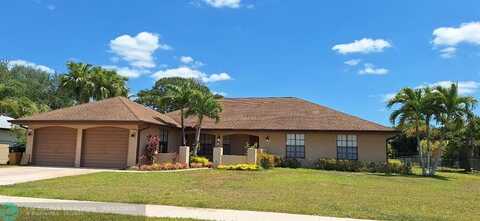2457 SE Gowin Dr, Port Saint Lucie, FL 34952