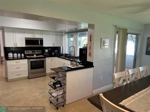 5181 SW 88th Terr, Cooper City, FL 33328