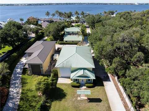 1530 NE Dixie Highway, Jensen Beach, FL 34957