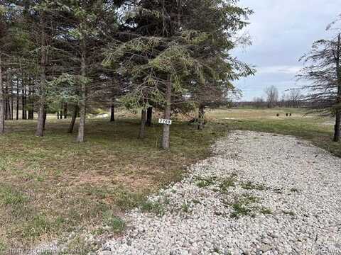 7768 N DIXBORO Road, South Lyon, MI 48178