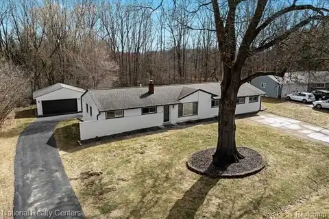6198 CRAMLANE Drive, Clarkston, MI 48346