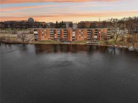 329 Geneva Avenue N, Oakdale, MN 55128