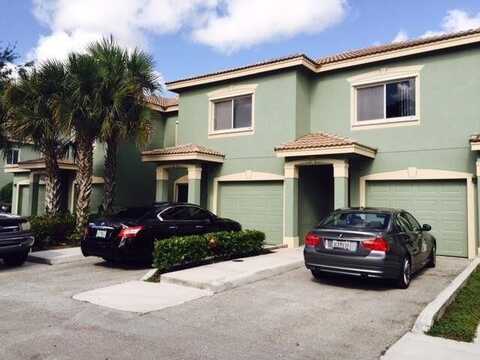 250 Crestwood Circle, Royal Palm Beach, FL 33411